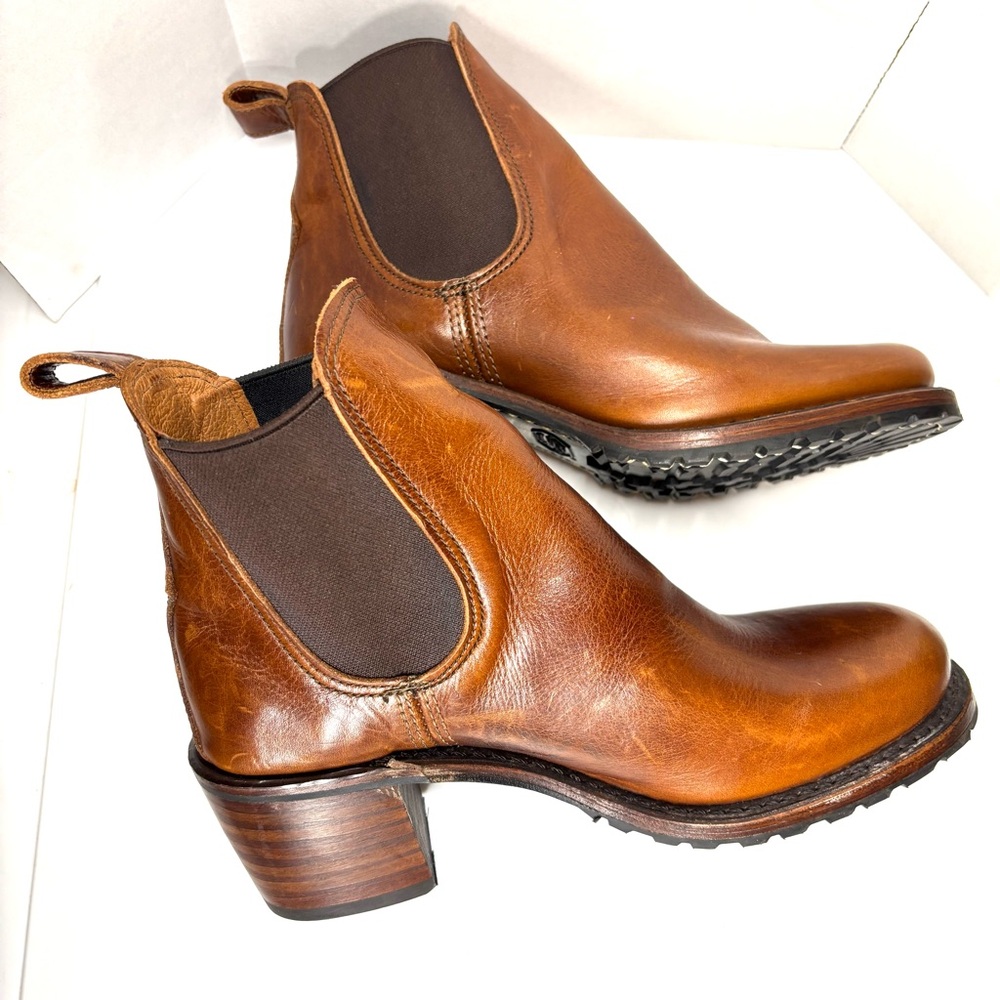 New, Frye Sabrina Chelsea Boots Brown Size 8.5 - Picture 7 of 13